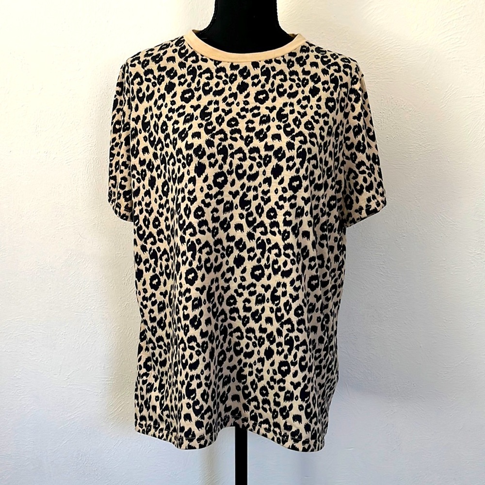Leopard print tshirt